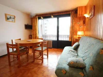 Appartement à Les Carroz d'Arâches, Appartement cosy 6 pers, balcon plein sud - à 550m du centre et à 1000m des pistes - L899237