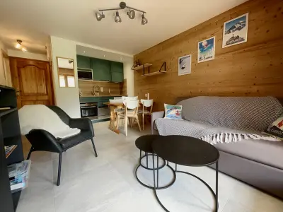 Appartement à Les Carroz d'Arâches, Appartement 2 Pièces Cabine pour 6 pers. avec Balcon - Pied de Piste, Parking Inclus - L899248