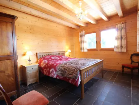 Chalet cosy 12 pers. à 1km des pistes, 5 ch., WiFi, cheminée, abri voiture - Photo 11