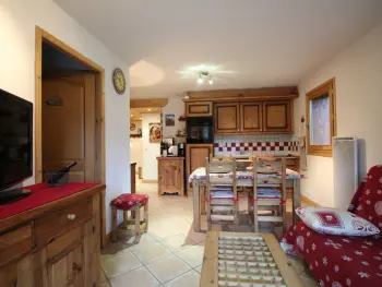 Wohnung in Les Carroz d'Arâches,Charmant 3 pièces - 6 pers, 2 sdb, parking, au pied du ski bus et à 10 min du centre FR-1-572-5 N°899250