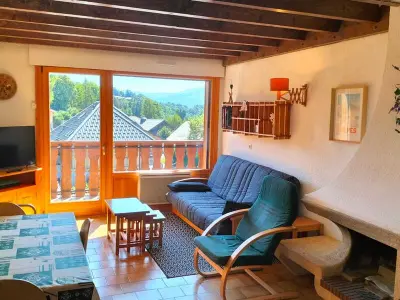 Appartement à Les Carroz d'Arâches, 2P Duplex 6pers, Central, à 750m des pistes, WiFi, Parking, Balcon sud - L899259