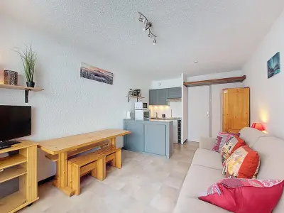 Appartement à Montvalezan La Rosière, Studio proche des pistes et commerces, balcon exposé Sud, capacité 4 personnes - L950297