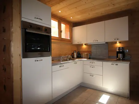 Appartement à Les Carroz d'Arâches, Appartement cosy 2 pièces pour 6 pers. avec terrasse et parking, proche des pistes et commerces. - L940663