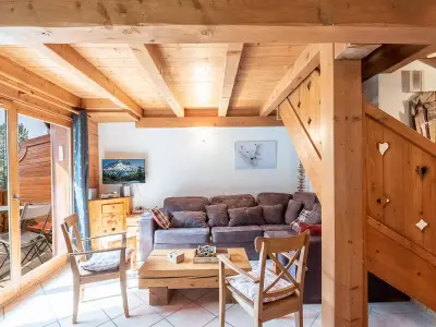 Appartement à Chamonix Mont Blanc, Chalet duplex 3* avec WiFi, parking et animaux acceptés à Chamonix - L899345