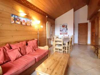 Wohnung in Les Carroz d'Arâches,Chalet 4 pièces + mezzanine, 8 pers, WiFi, parking, proche spa, arrêt ski-bus FR-1-572-112 N°899383