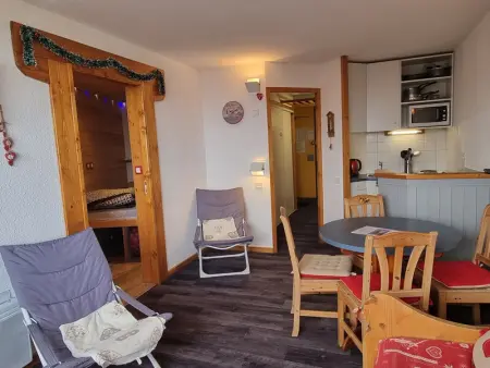 Studio rénové · Pied des pistes · Balcon avec vue - Photo 7