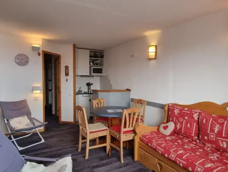 Studio rénové · Pied des pistes · Balcon avec vue - Photo 9