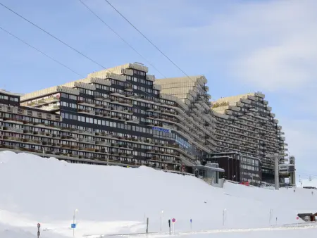 Studio rénové · Pied des pistes · Balcon avec vue - Photo 10