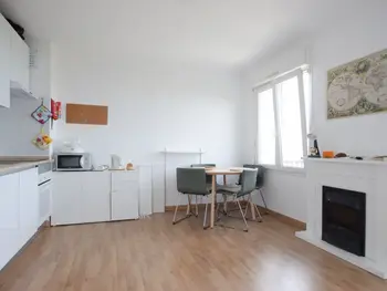 Apartment in Évian les Bains,Appartement avec piscine et parking à Évian-les-Bains FR-1-498-85 N°899486