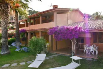 Huisje in Costa Rei,Holiday residence Costa Rei - Terraced House  Pentalocale Villaggio Baiazzurra Holidays ISR031003-AYE N°854476