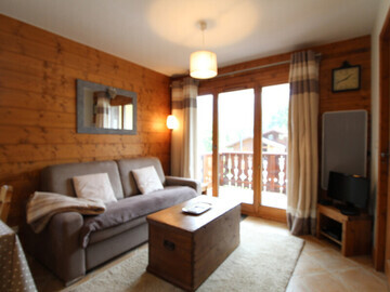 Location Apartment in Les Carroz d'Arâches,Chalet cosy 6p, balcon est, proche spa, navette ski, parking couvert FR-1-572-36 N°962394