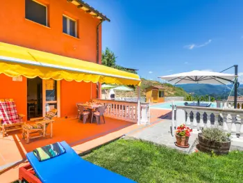 Cottage in Pescia,Red House IT5208.985.1 N°854568