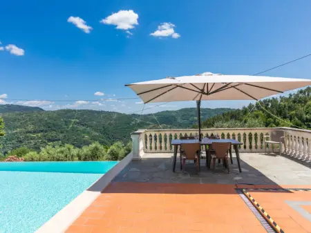 Red House, Gite 4 personnes à Pescia - Photo 6