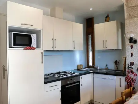 Chalet 3 chambres, 8 pers, terrasse sud, proche remontées, équipements complets - Photo 4