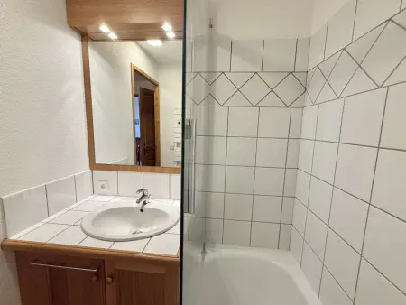 Appartement cosy à Flumet, 3 chambres, balcon sud, Wi-Fi, parking, près des pistes et navettes gratuites - Photo 25