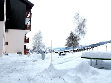 Studio pour 3 personnes, skis aux pieds, balcon vue vallée - Photo 11