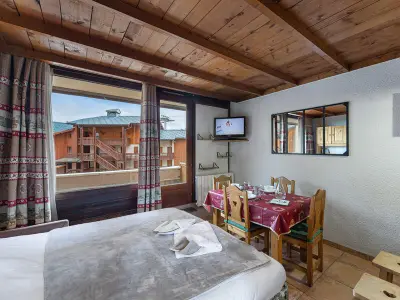 Appartement à Val Thorens, Studio montagnard au cœur de Val Thorens avec balcon et équipements modernes - L951748