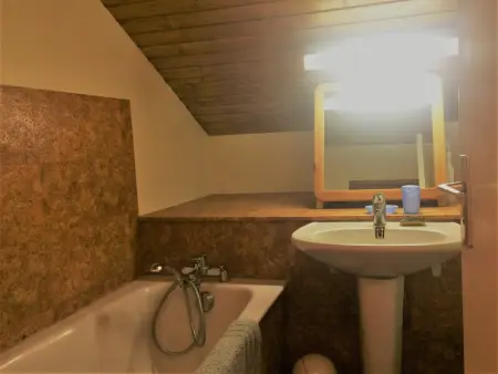 Appartement 3 pièces 6 couchages à Risoul, calme et proche des pistes - Photo 8