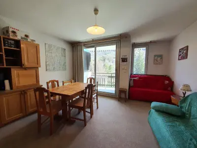 Appartement à La Salle les Alpes, Studio confortable au centre de Villeneuve avec parking et accès rapide aux pistes - L941282