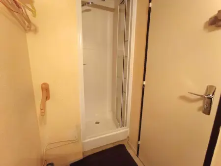 Studio cabine 6 personnes avec balcon et kitchenette équipée à Piau-Engaly - Photo 10