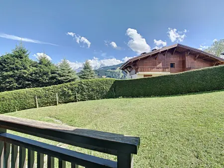 Charmant 2P à Combloux avec terrasse, parking et casier à ski - Photo 1