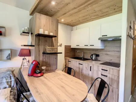 Charmant 2P à Combloux avec terrasse, parking et casier à ski - Photo 2