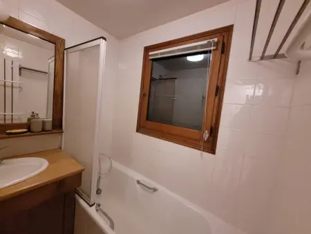 Duplex 3 pièces à Megève - Proche centre, 6-8 pers, balcon, piscine, wifi, garage. - Photo 6