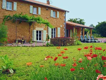 Cottage in Vitrac Saint Vincent,Charmante maison rénovée avec jardin clos, à proximité de sites pittoresques et de loisirs aquatiques FR-1-653-132 N°855050