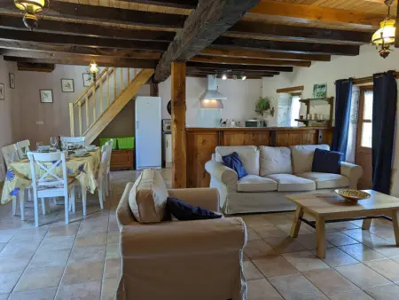 Maison spacieuse avec jardin privé à Massignac - Photo 9