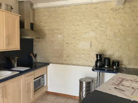 Gîte familial avec piscine, jardin clos, équipements bébé, animaux acceptés, Chadurie - Photo 6