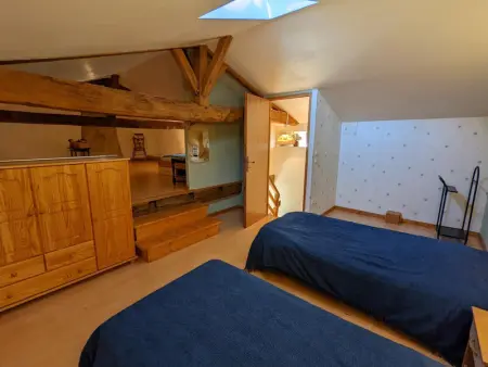 Gîte familial avec piscine, jardin clos, équipements bébé, animaux acceptés, Chadurie - Photo 16