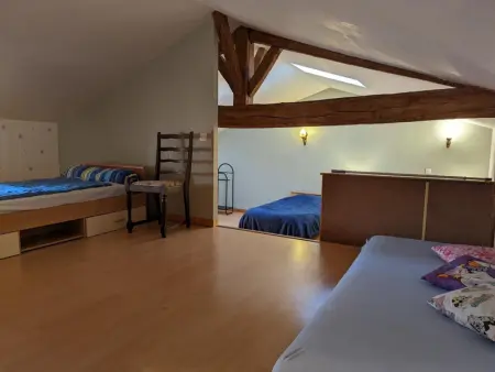 Gîte familial avec piscine, jardin clos, équipements bébé, animaux acceptés, Chadurie - Photo 17