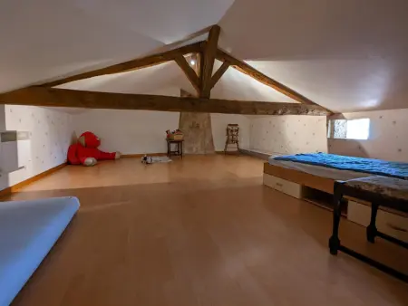 Gîte familial avec piscine, jardin clos, équipements bébé, animaux acceptés, Chadurie - Photo 18