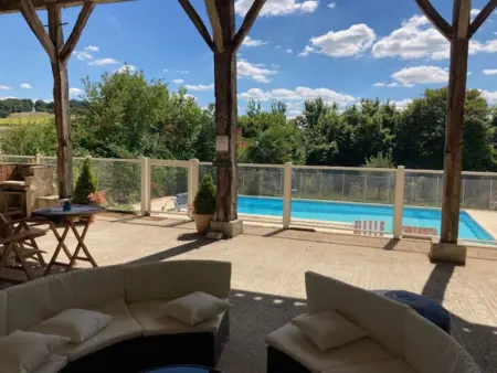 Gîte familial avec piscine, jardin clos, équipements bébé, animaux acceptés, Chadurie - Photo 25