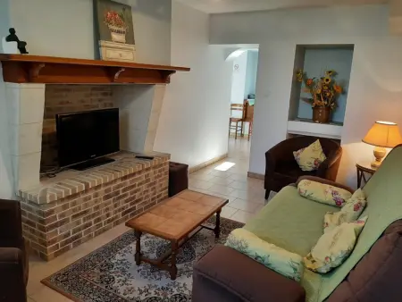 Charmant Gîte Communal avec Terrasse et Animaux Acceptés - Photo 3