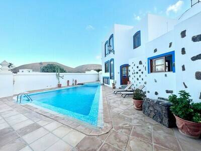 Doble con terraza o balcon,desayuno,Wifi,piscina, Chambre d'hôtes 2 personnes à Yaiza 959906
