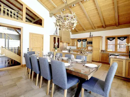 Chalet d'exception avec sauna et jacuzzi, accès direct aux pistes - Photo 1