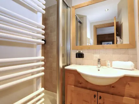 Chalet d'exception avec sauna et jacuzzi, accès direct aux pistes - Photo 10