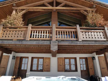 Chalet d'exception avec sauna et jacuzzi, accès direct aux pistes - Photo 16