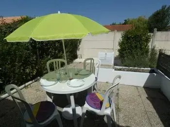 Maison à Notre Dame de Monts, Charmante maison avec mezzanine, terrasse et piscine, proche plage - 4 pers. - L855490