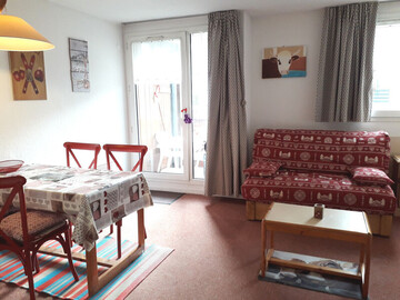 Location Apartment in Villard de Lans,Studio cabine cosy au centre de Villard-de-Lans, 4 pers, balcon sud, proche commodités et navettes FR-1-689-41 N°900186