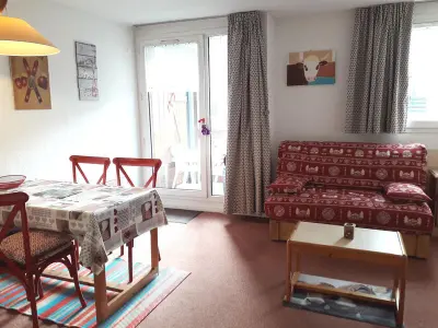 Appartement à Villard de Lans, Studio cabine cosy au centre de Villard-de-Lans, 4 pers, balcon sud, proche commodités et navettes - L900186