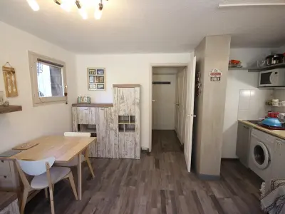 Appartement à Peisey Vallandry, Studio confortable pour 2 au centre de Vallandry, à côté des pistes et commerces - L958043