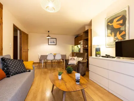 Appartement centre-ville Saint-Lary-Soulan avec piscine, sauna et parking - Photo 4