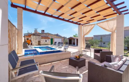 Location Maison 8 personnes à Sveti Filip i Jakov - Photo 13