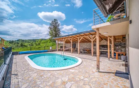 Location Maison 8 personnes à Plaski - Photo 9