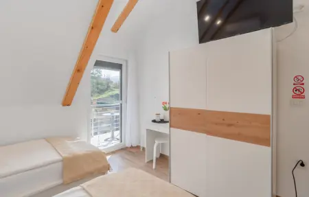 Location Maison 8 personnes à Plaski - Photo 30