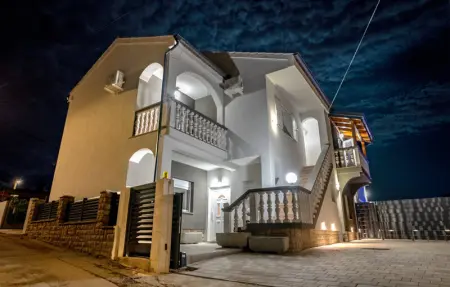 Location Maison 10 personnes à Posedarje - Photo 10