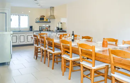 Location Maison 12 personnes à La Douze - Photo 5