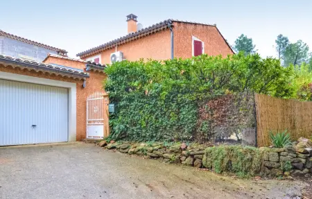 Location Maison 9 personnes à St Quentin la Poterie - Photo 6